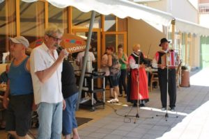 Pikniki za stanovalce, svojce in zaposlene: julij in avgust