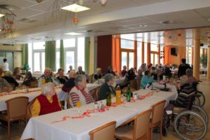 Ples ob 10 obletnici prvega sprejema v dom