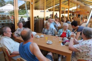 Pikniki za stanovalce, svojce in zaposlene: julij in avgust