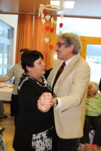 Ples ob 10 obletnici prvega sprejema v dom