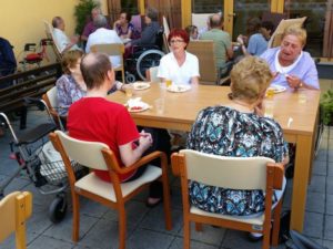 Pikniki za stanovalce, svojce in zaposlene: julij in avgust